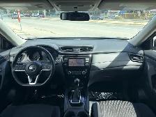 2018 Nissan Rogue SV AWD 2.5L Carfax Clean Low Mileage Certified - Photo 16