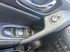 2018 Nissan Rogue SV AWD 2.5L Carfax Clean Low Mileage Certified - Photo 19