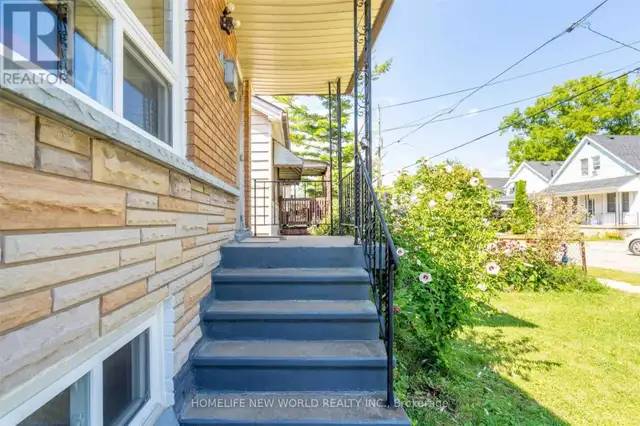 Fully Furnished McMaster Student Rooms – Move-In Ready