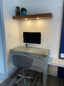 Completely Private Trendy Coach House Apartment in Oakville - Photo 9