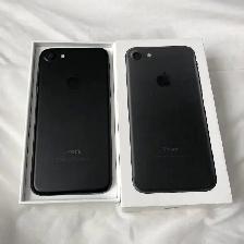 iPhone 7 Black Like New Condition Unlocked with case