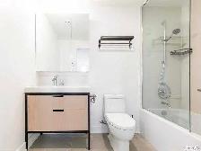 Superb condo with REM direct access - Photo 10