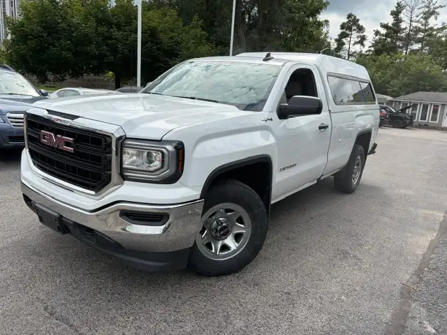 2017 GMC Sierra 1500 8 foot box 4x4 5.3 v8 only 75000km 1 owner