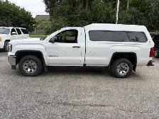 2017 GMC Sierra 1500 8 foot box 4x4 5.3 v8 only 75000km 1 owner - Photo 4
