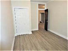 Beautiful Modern 2-Bedroom Apartment! - Photo 2
