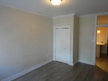 Beautiful Modern 2-Bedroom Apartment! - Photo 6