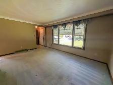5777 Sunnylea Cres, Niagara Falls - 3 Bedroom House - Photo 5