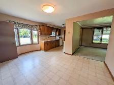 5777 Sunnylea Cres, Niagara Falls - 3 Bedroom House - Photo 12