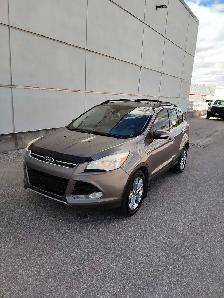 2013 ford escape , saftied, clean title - Photo 6