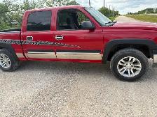 2005 Chevy Silverado - Photo 4
