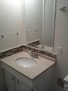Large Reno’d 1 Bedroom, very Clean, NAIT area, quiet building - Photo 7