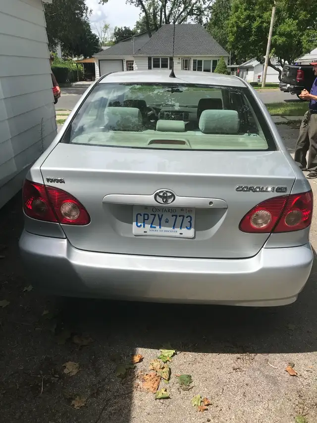 2005 toyota corolla