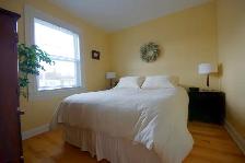 Bright 2-bedroom plus den apartment - Nov 1, 2026 - Photo 4