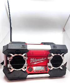 Milwaukee 2790-20 12V-28V Jobsite Radio AM/FM with AUX Input - Photo 8