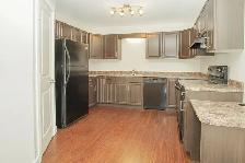 Spacious 3 Bedroom Duplex Available In Blumenort! - Photo 2