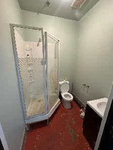 Commerical Unit For Rent! - Auto use allowed - Car detailing - Photo 9