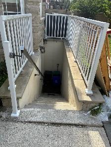 Renovated 1 Bedroom Basement Apartment - Photo 6