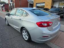 2017 Chevrolet Cruze - Photo 5