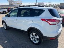 2016 Ford Escape SE - Photo 4