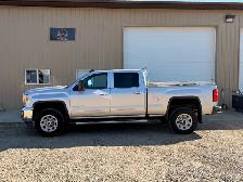 2018 GMC Sierra 2500 SLE Crew Cab 4x4 - Photo 3