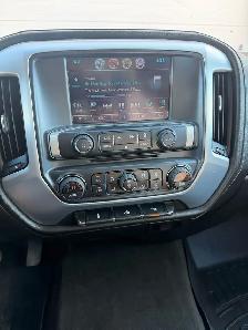 2018 GMC Sierra 2500 SLE Crew Cab 4x4 - Photo 8