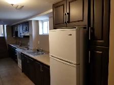 3 BEDROOM BASEMENT IN BRAMPTON - Photo 4