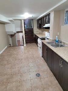 3 BEDROOM BASEMENT IN BRAMPTON - Photo 6
