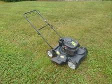 Tondeuse a gazon autopropulser YARDWORKS  173 cc 21'' de coupe
