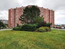17-019 Lovely condo with Harbour View, in a secure Halifax bldg.