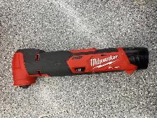 Milwaukee 2526 M12 Cordless Multi Tool - Photo 2