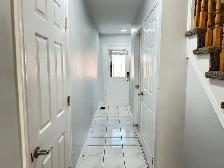 3 1 Bedroom 3 Washroom Entire Townhouse at Lisgar Dr & Derry Rd - Photo 4