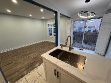 3 1 Bedroom 3 Washroom Entire Townhouse at Lisgar Dr & Derry Rd - Photo 7