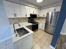 3 1 Bedroom 3 Washroom Entire Townhouse at Lisgar Dr & Derry Rd - Photo 8