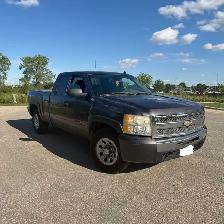New Safetied 2011 Silverado 4x4 4.8L V8