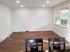 Main floor big room near Warden Subway all included - Photo 2