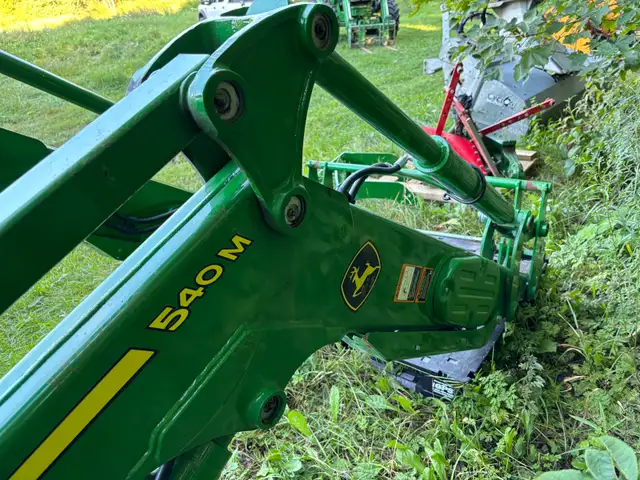 chargeur JohnDeere model 540M