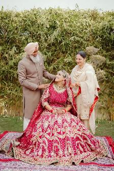 Wedding Photographer and Videographer - Photo 7