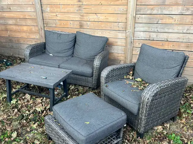 patio set