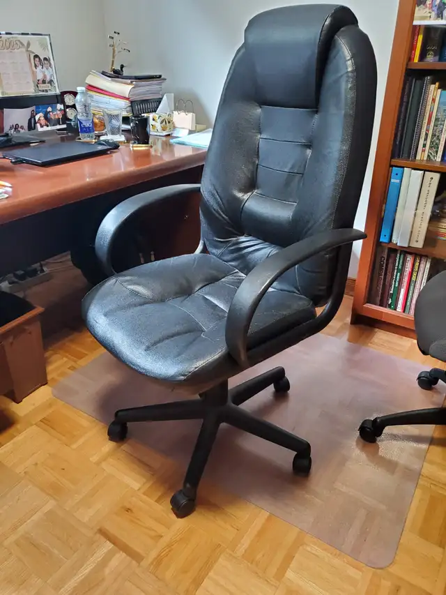 Office Chair - Chaise de bureau