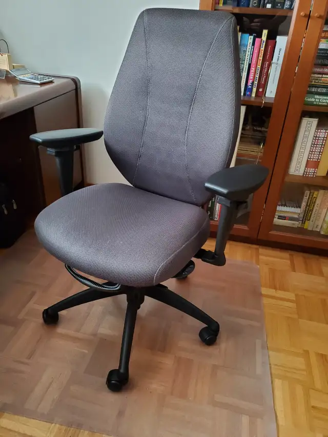 Office Chair - Chaise de bureau