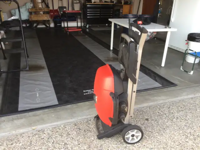 NAPOLEON PORTABLE BARBECUE WITH STAND