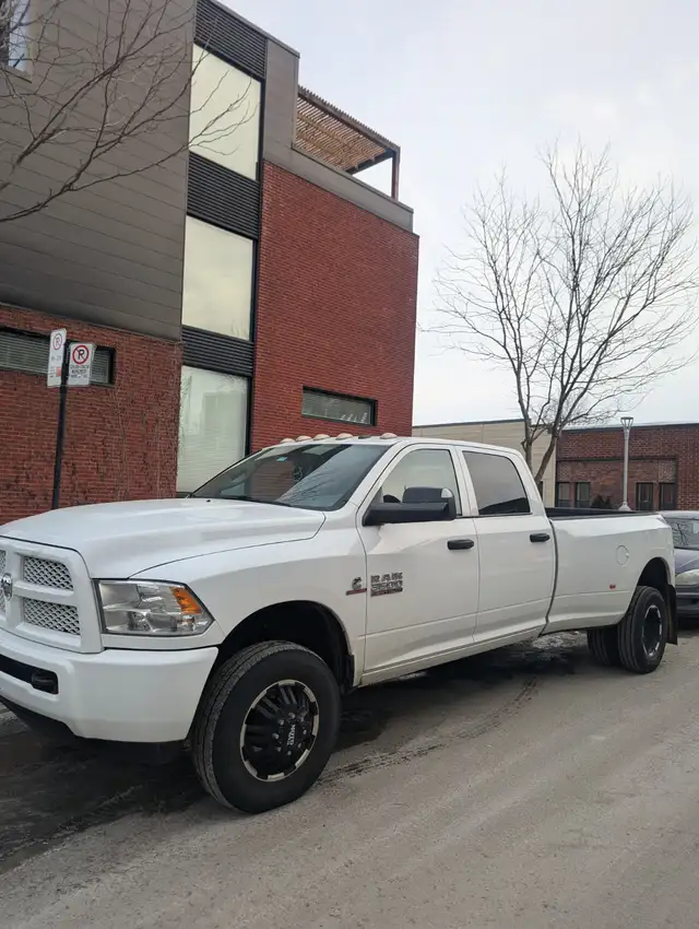 Dodge Ram 3500 2014 dually