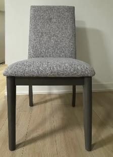 Leon’s Gray Dining Set – 6 Chairs, Extendable to 8 - Photo 5