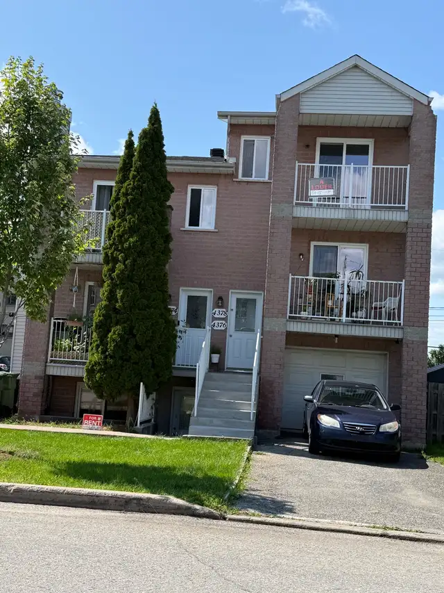 4 1/2 Pierrefonds Apartment  for rent / A louer