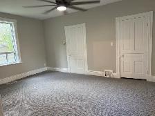 Renovated 2Br. Hanover Apt. - Photo 7