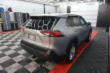 2024 Toyota RAV4 LE - Photo 6