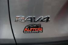 2024 Toyota RAV4 LE - Photo 11
