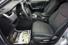 2024 Toyota RAV4 LE - Photo 14