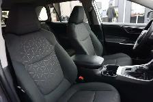 2024 Toyota RAV4 LE - Photo 34