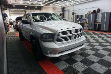 2013 Ram 1500 SPORT V8 5.7L 4X4 CREW CAB SIÈGES CUIR MAGS 20 PCE - Photo 3